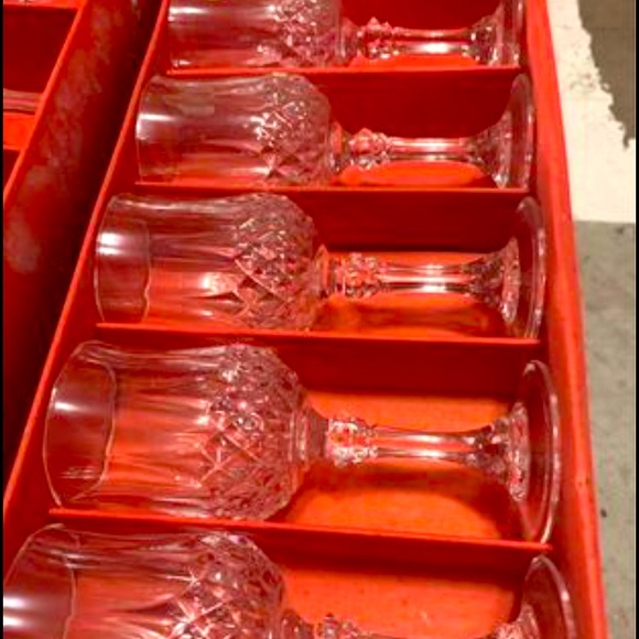 Crystal glassware - Picture 1 of 6